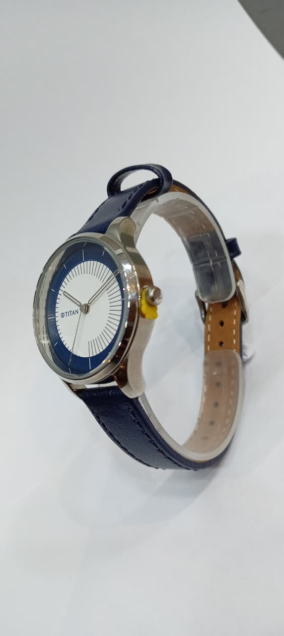 Titan Yin & Yang White Dial Analog Leather Strap Watch for Women 2649SL03