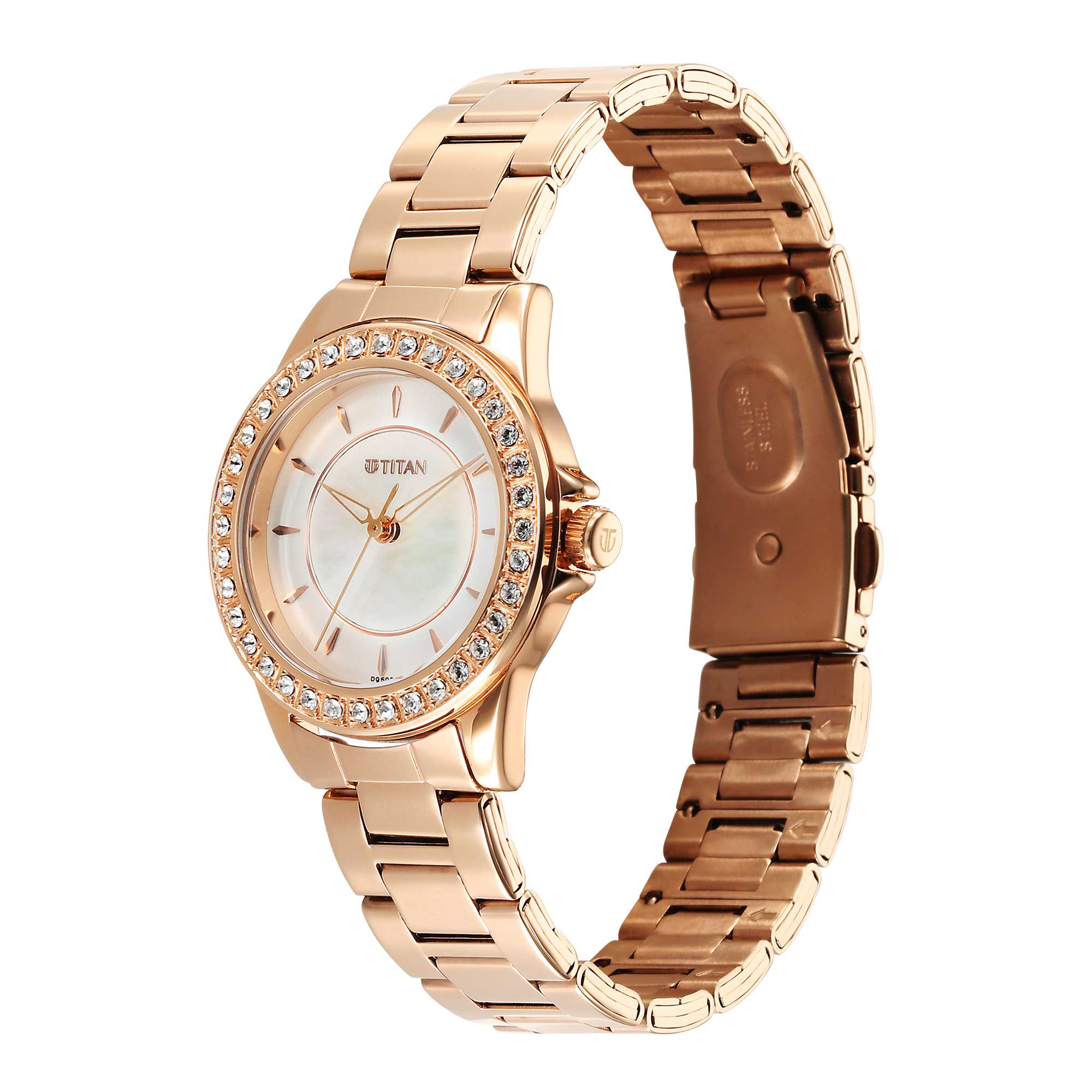 Titan Women Brass Round Shape Watches(9798WM05)
