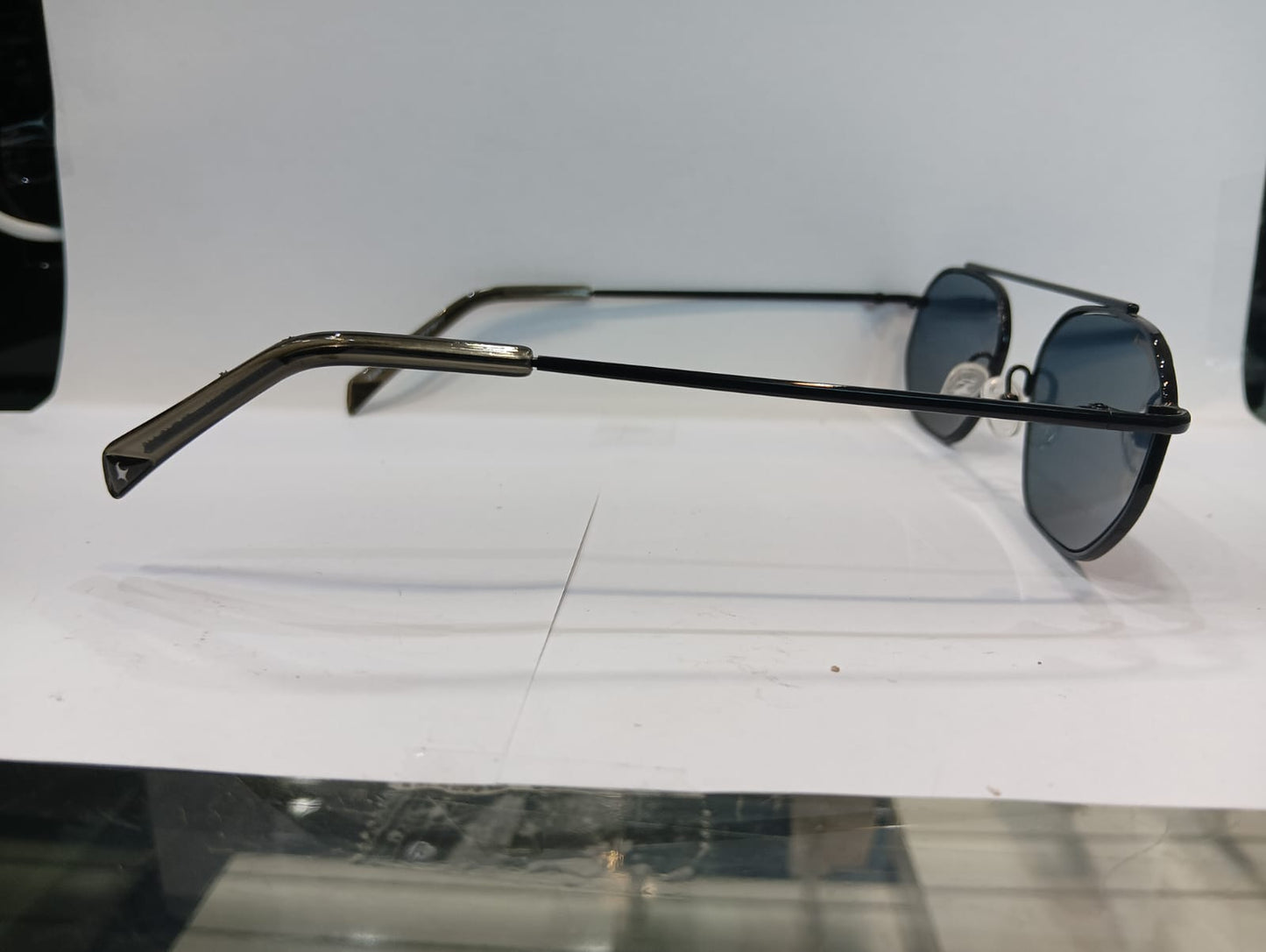 Black Square Unisex Sunglasses M263BK1