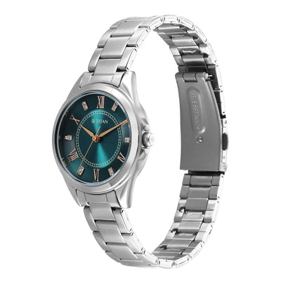 Titan Women Brass Round Shape Watches(2565SM04)