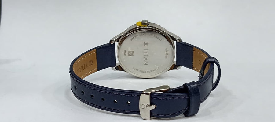 Titan Yin & Yang White Dial Analog Leather Strap Analog Watch for Women
