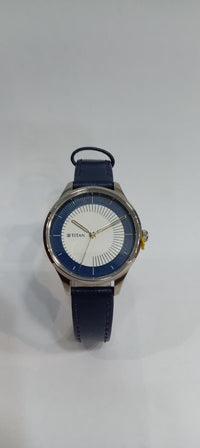 Titan Yin & Yang White Dial Analog Leather Strap Analog Watch for Women