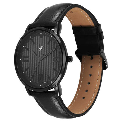 Fastrack Stunners Black Dial Leather Strap Analog Watch for Men