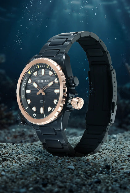 Titan Zero Hour Diver's Black Dial Analog Watch