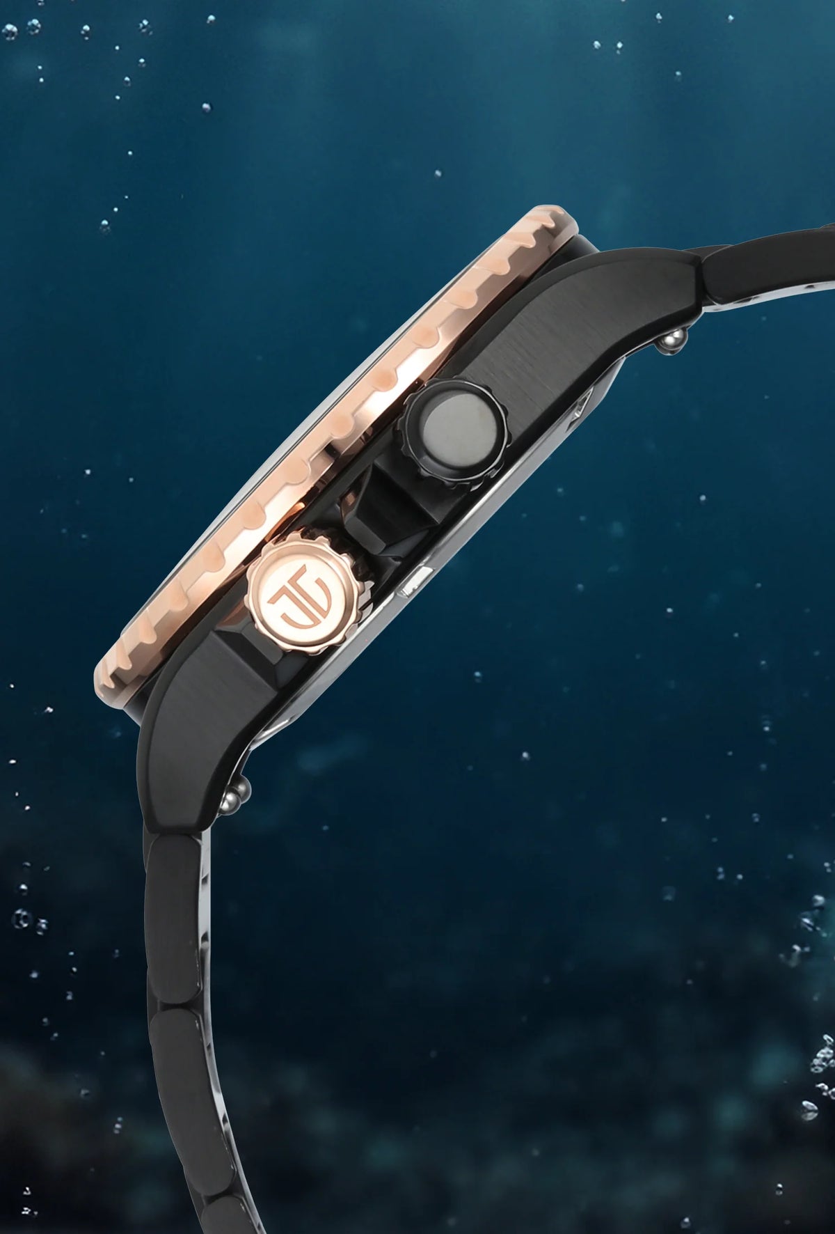 Titan Zero Hour Diver's Black Dial Analog Watch