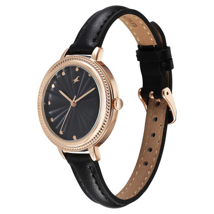 Fastrack Stunners Black Dial Leather Strap Analog Watch for Women