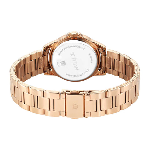 Titan Women Brass Round Shape Watches(9798WM05)